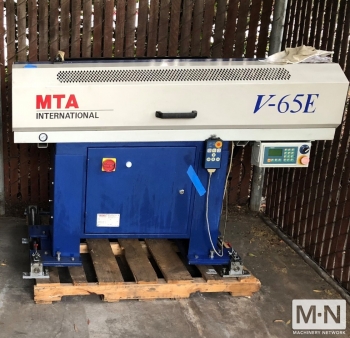 twin-v-65e-bar-feeders-jpg-1